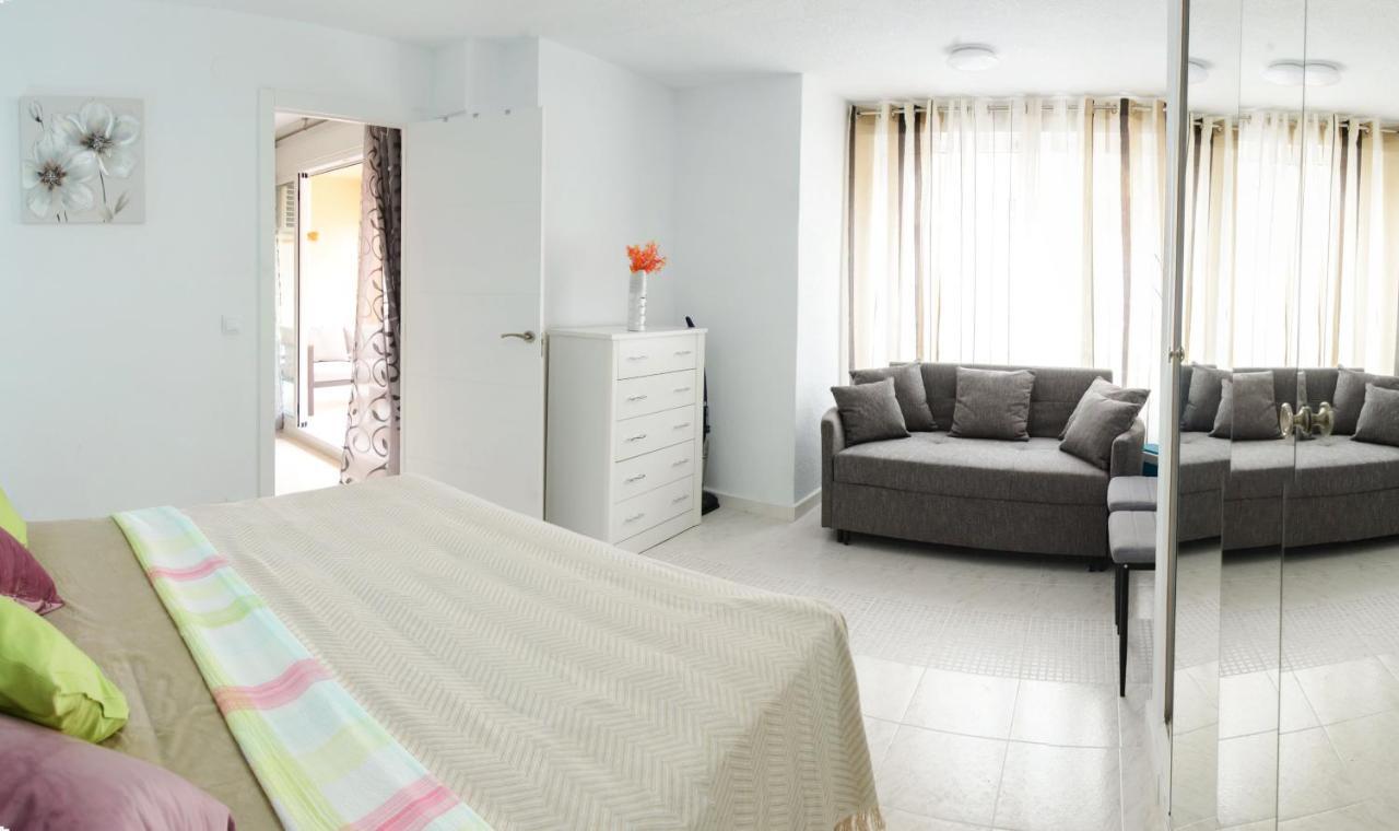 Holiday Suite Playa Del Cura Торрев'єха Екстер'єр фото