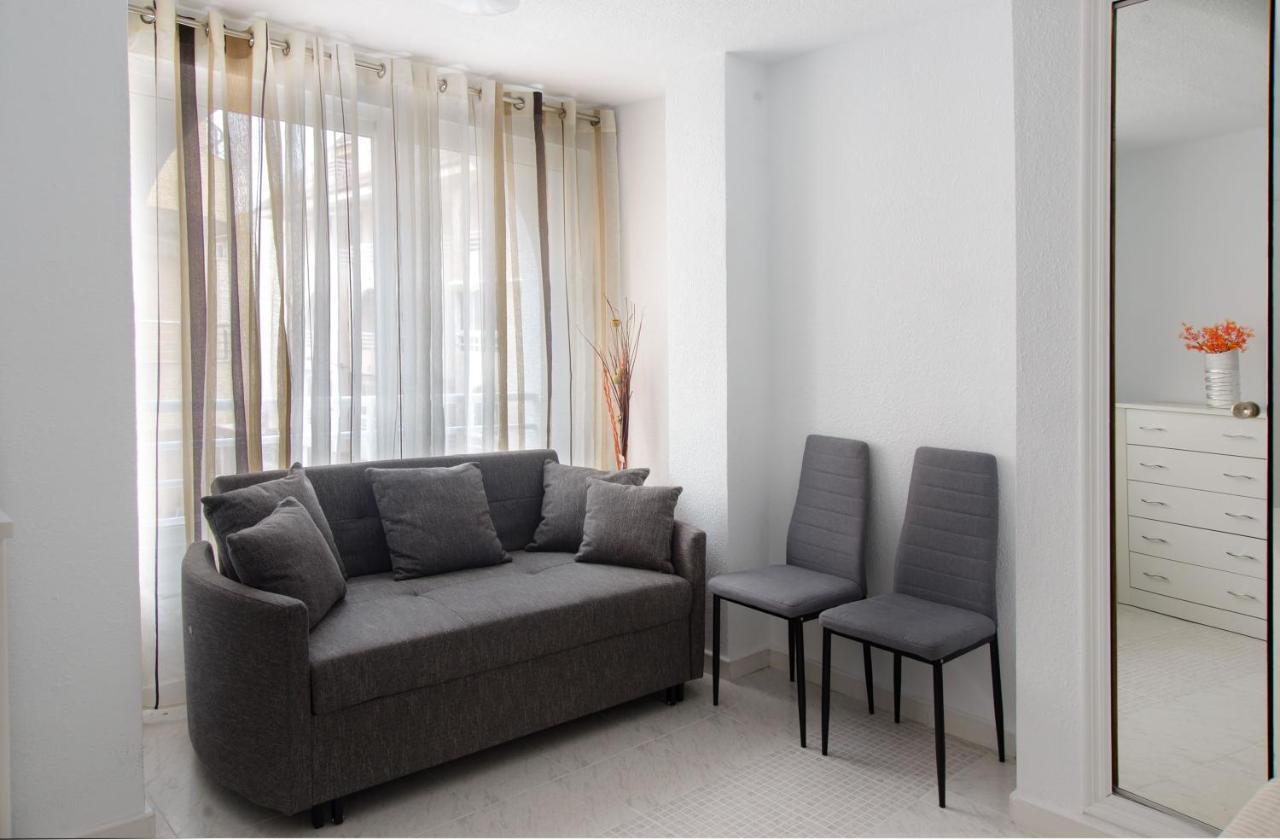 Holiday Suite Playa Del Cura Торрев'єха Екстер'єр фото