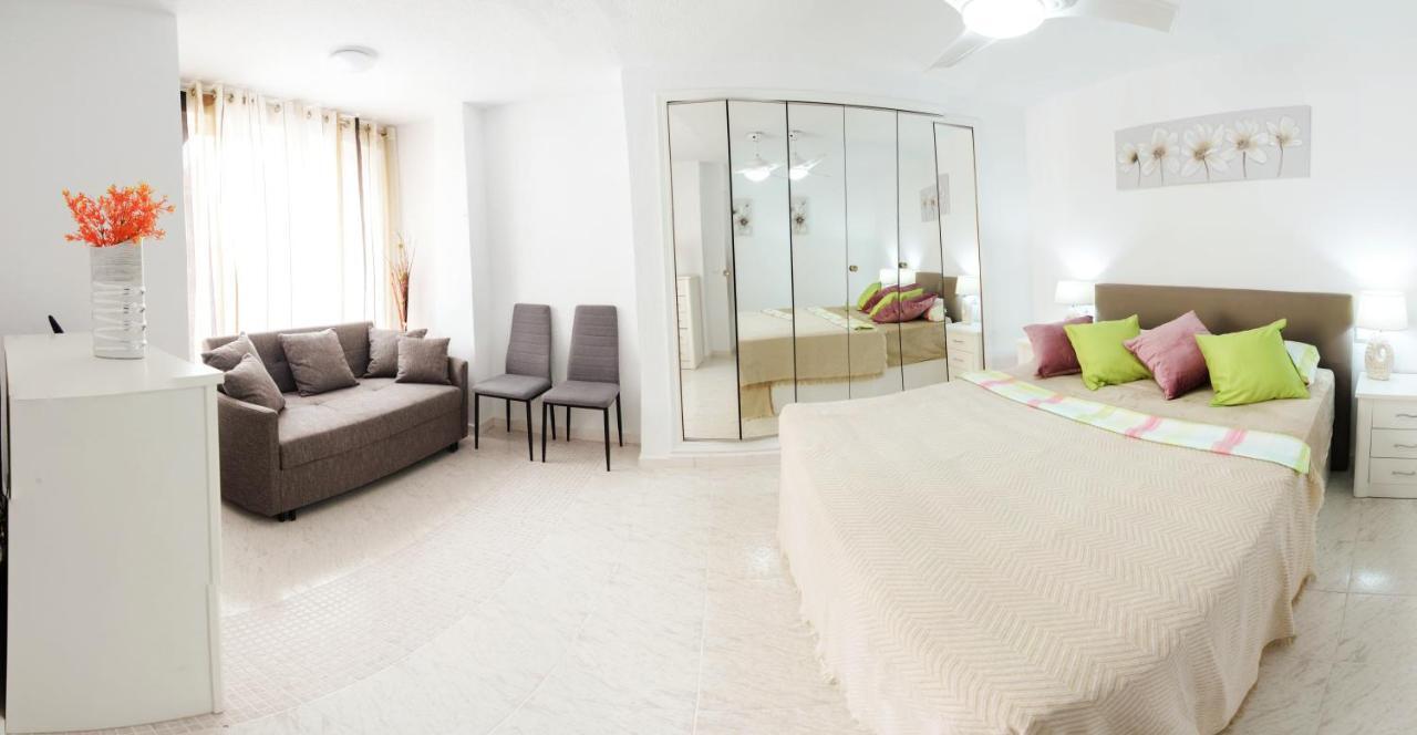 Holiday Suite Playa Del Cura Торрев'єха Екстер'єр фото