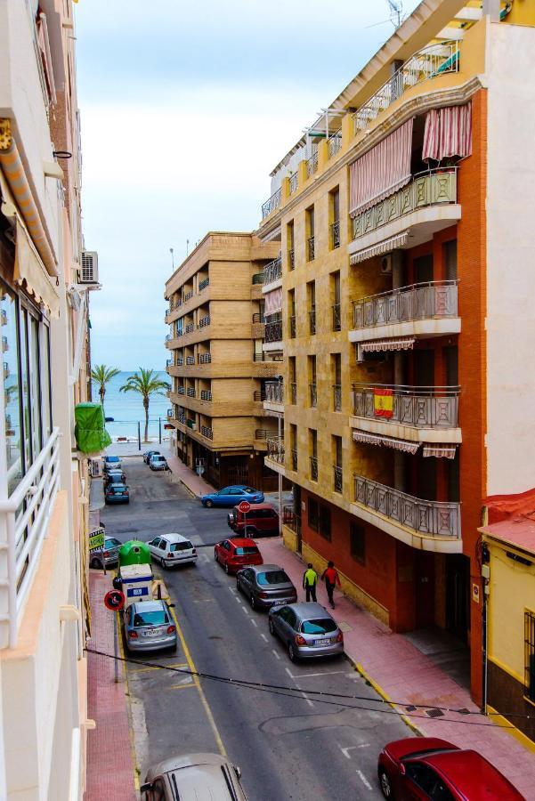 Holiday Suite Playa Del Cura Торрев'єха Екстер'єр фото