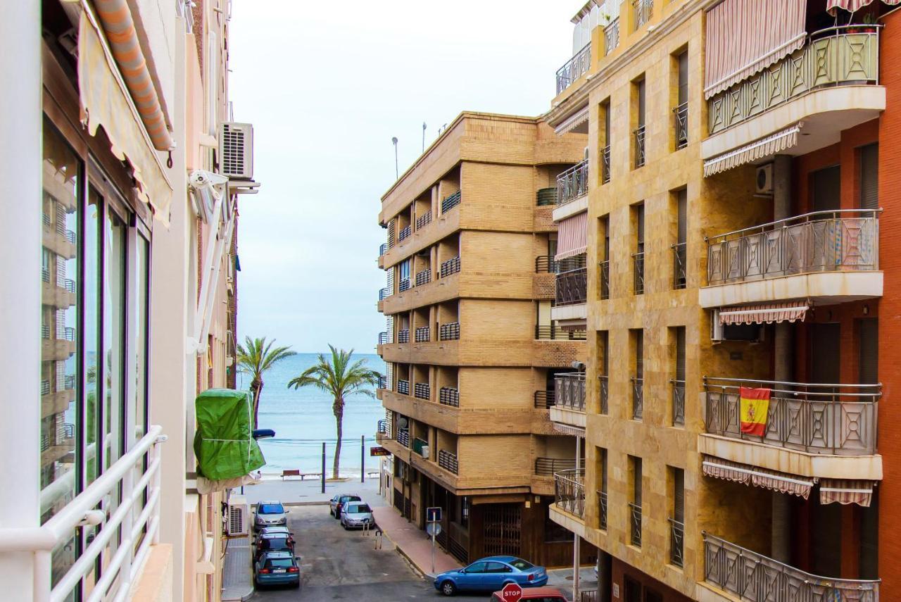 Holiday Suite Playa Del Cura Торрев'єха Екстер'єр фото